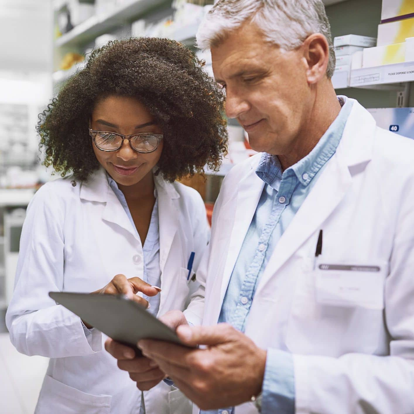 Digitalisierung von Apotheken muss auch auf die Archivierung und das Management von Dokumenten ausgeweitet werden - E-Rechnungspflicht und GoBD-Pflichten machen es notwendig